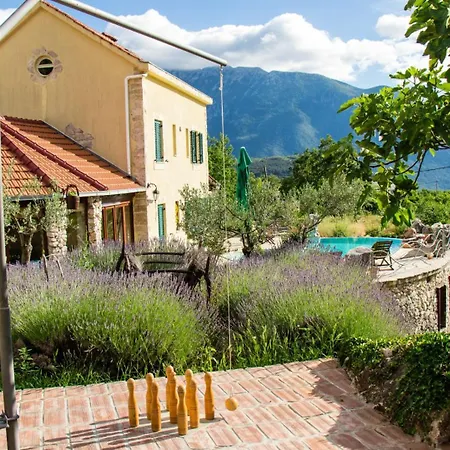 Olka-makarska By Guide Grabovac (Split-Dalmatia)